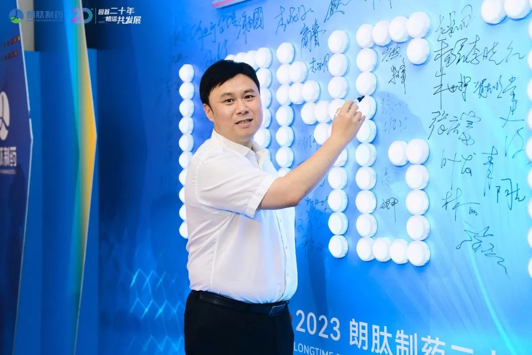 1690438260255491.jpg 64011-3.jpg